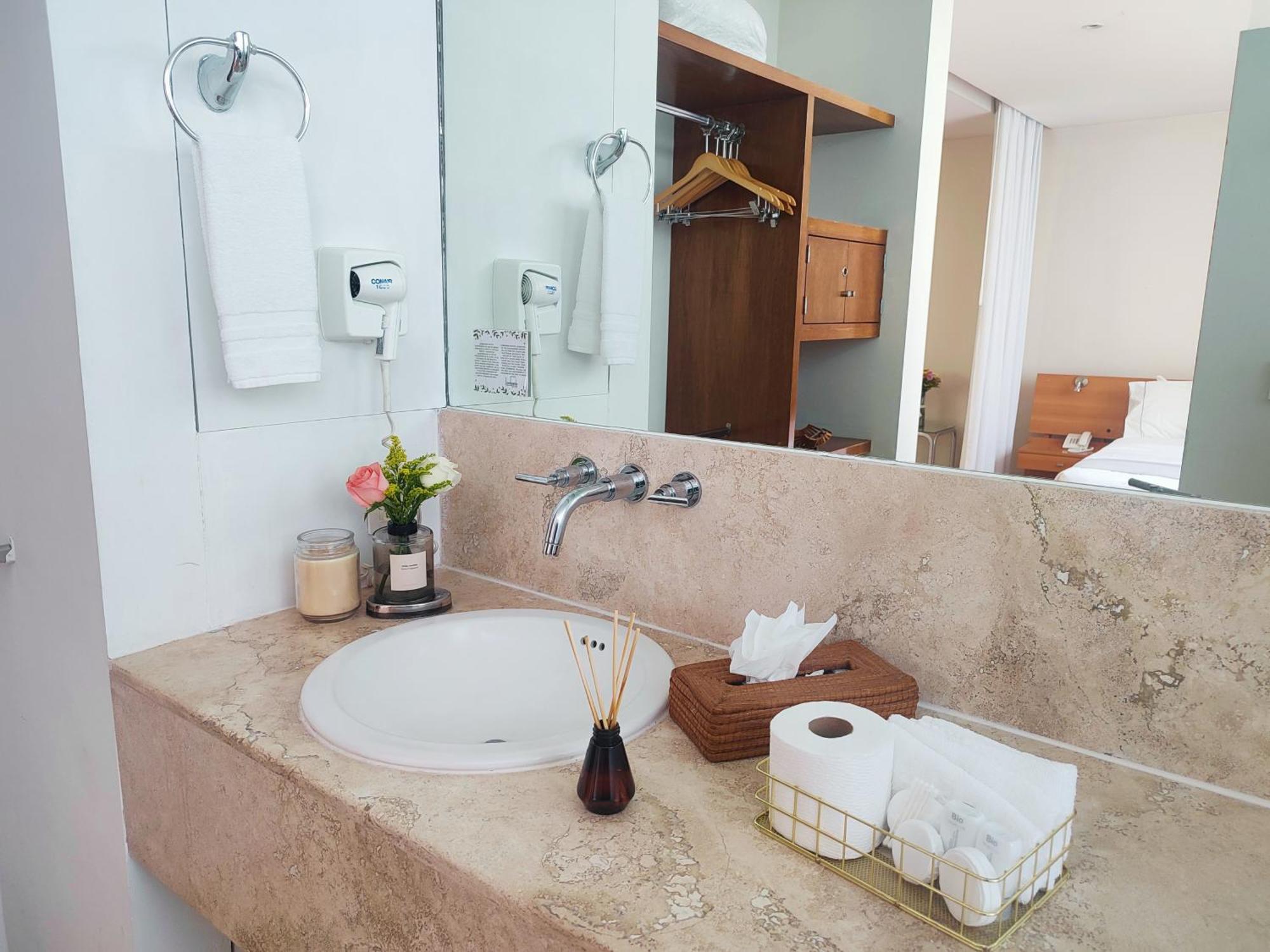 Lombardo Suites Kota Meksiko Bagian luar foto